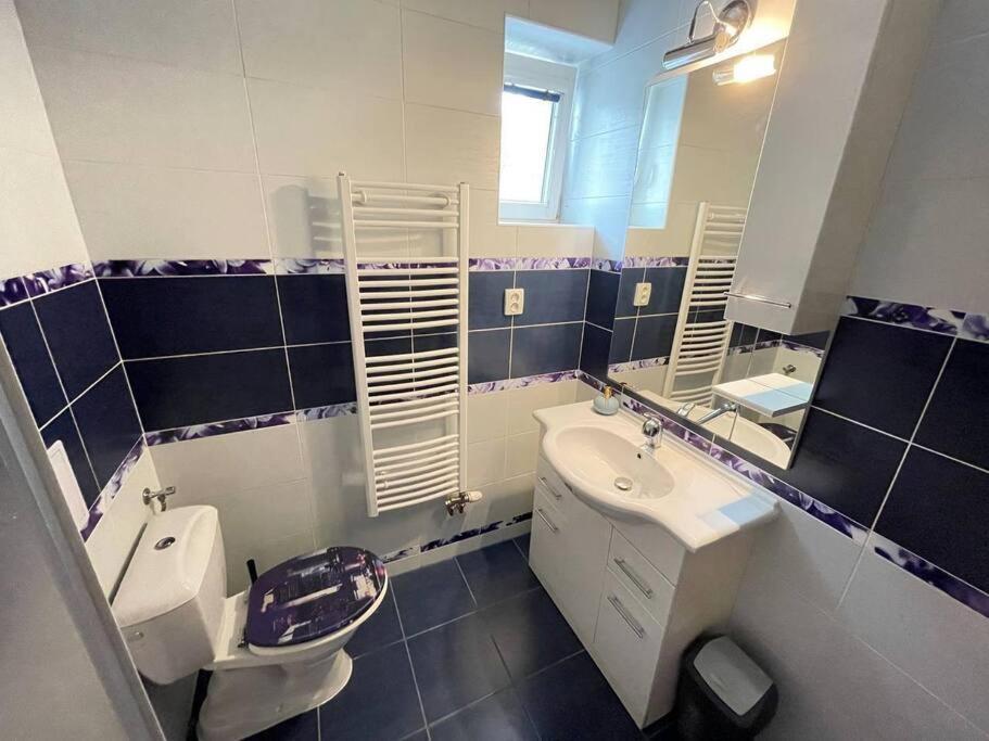Apartment Bajecne Ve S Bazenem A Terasou. Prague